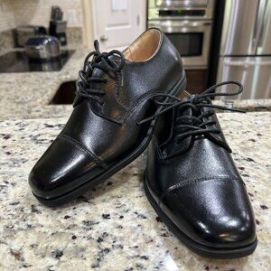 Florsheim Kids Black Leather Cap Toe Oxford Dress Shoe Boy's Size 4